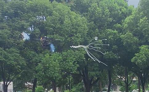 網捕穿越機這設備居然能用于反無人機和抓捕場景