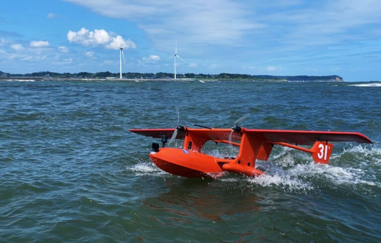 日本一公司開發出水上飛行無人機 可自主飛行(圖1)